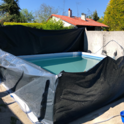 Accessoires et Produits d'Entretien : Astuces et Solutions pour une Piscine Impeccable Sin-le-Noble